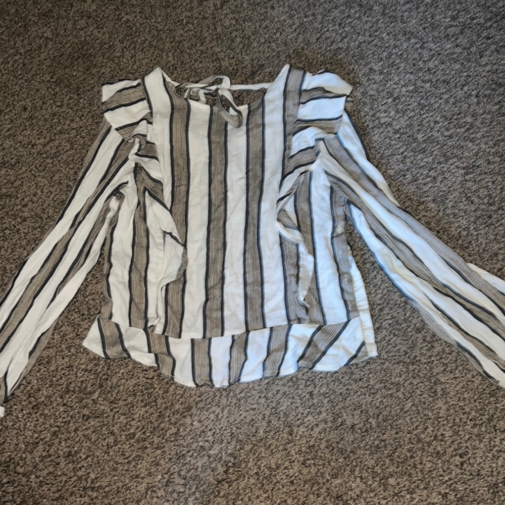 NWOT STRIPED BLOUSE